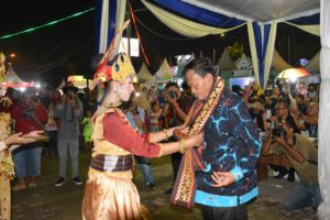 Walikota Pairin Hadiri Acara Gelar Seni Budaya Daerah Kota Metro di PKOR Way Halim