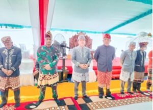 HUT TBT Ke-77, Prosesi Begawi Adat Camat, Lurah dan Kepalo Menyandang Gelar Stan Ragam