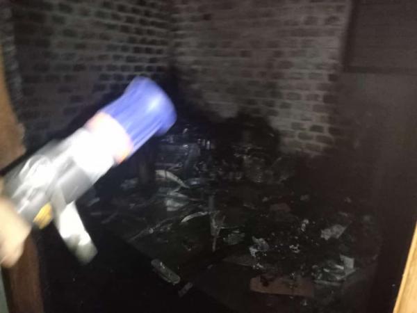 e359e_kebakaran-melanda-sebuah-rumah-di-tiuh-balak-baradatu