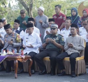 Anggota DPRD Way Kanan Hadiri Pelepasan Calon Jamaah Haji Tahun 2023