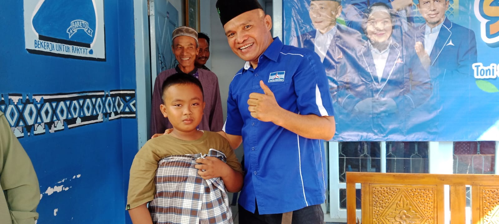 Peringati HUT ke 23 Partai, Demokrat Trimurjo Helat Khitan Massal dan Donor Darah