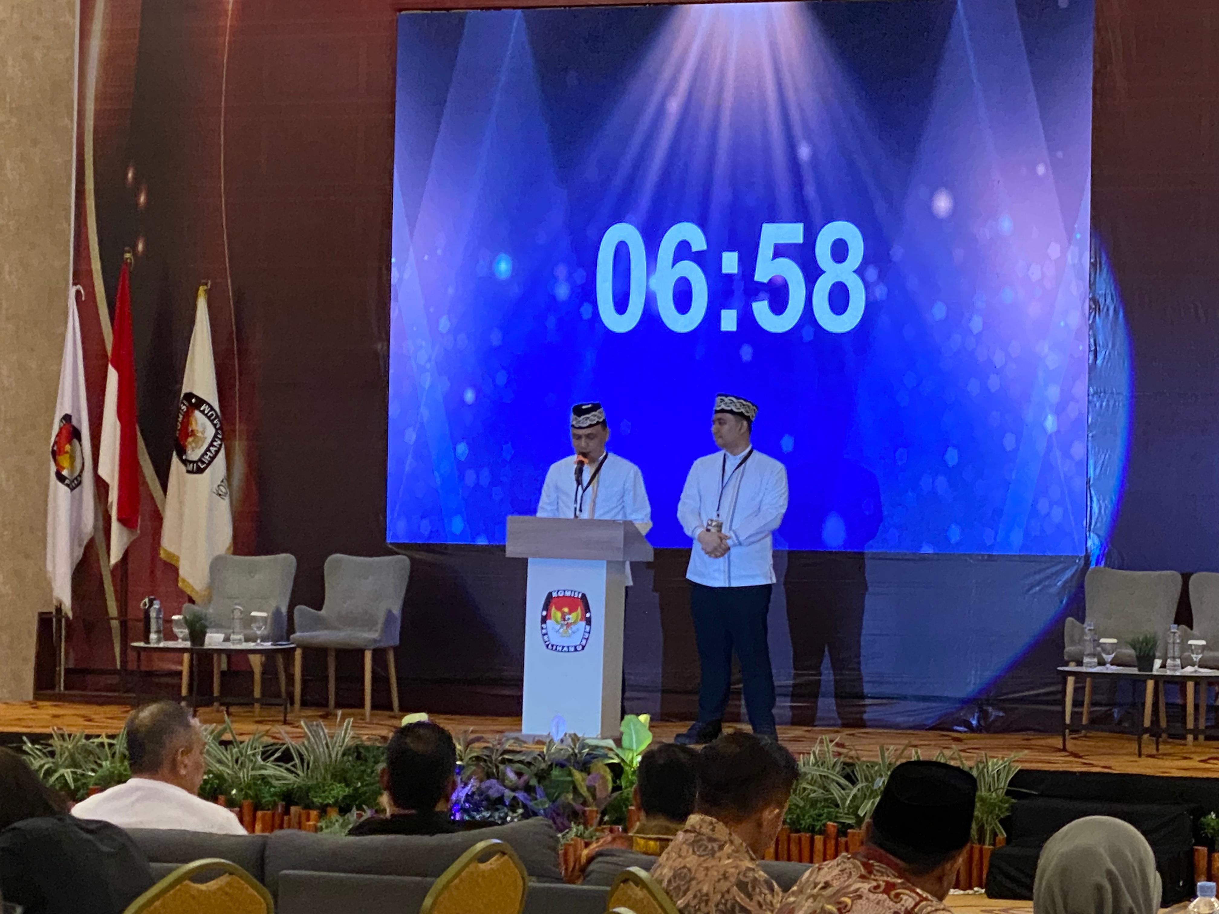 Kursi Kosong Warnai Debat Terbuka Kedua di Metro Lampung