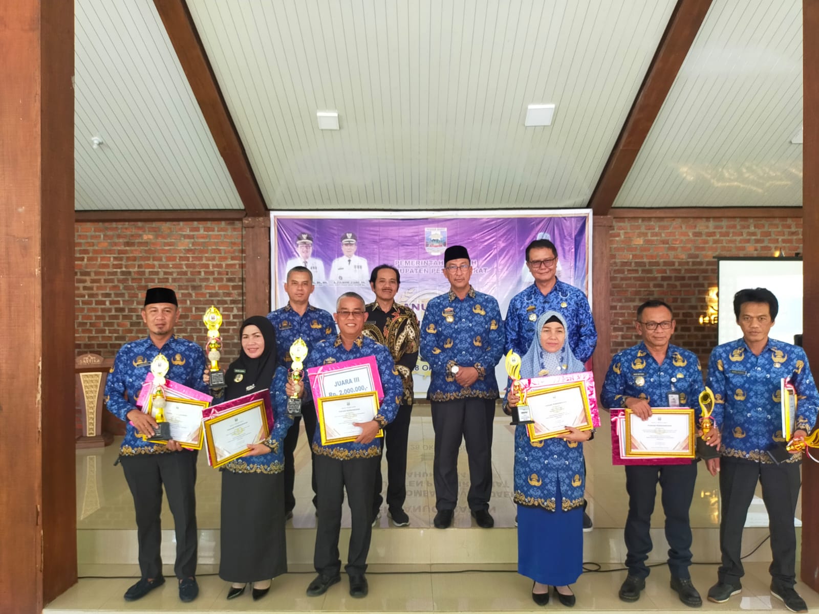 e09db6cf-2b8b-4c73-aee0-9a7f4a94221d