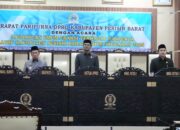 Wabup Pesibar Zulqoini Syarif Hadiri Paripurna dengan Agenda Pandangan Fraksi Terhadap Ranperda APBD Tahun 2025