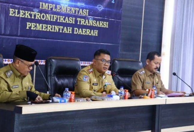 Sekda Way Kanan Pimpin Rapat Evaluasi Capaian Pajak dan Retribusi Daerah Triwulan III