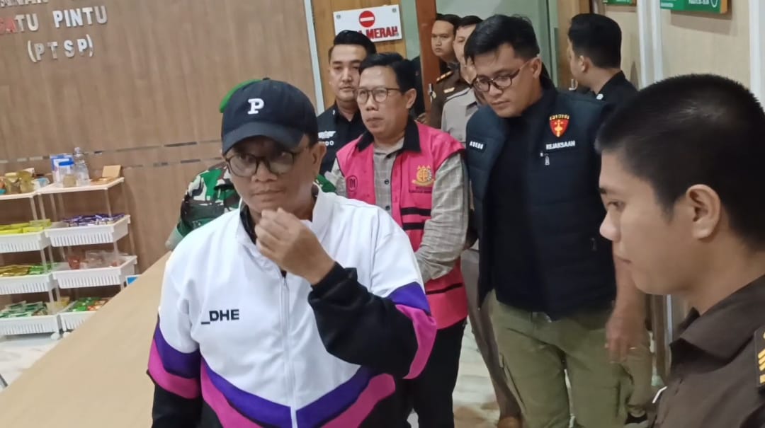 Sempat Hirup Udara Segar, Mantan Kadis PUTR Metro Kembali di Jemput Jaksa 