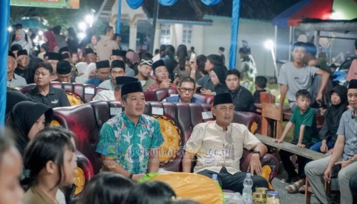 Bupati Pesisir Barat Hadiri Kakiceran di Pekon Kuripan