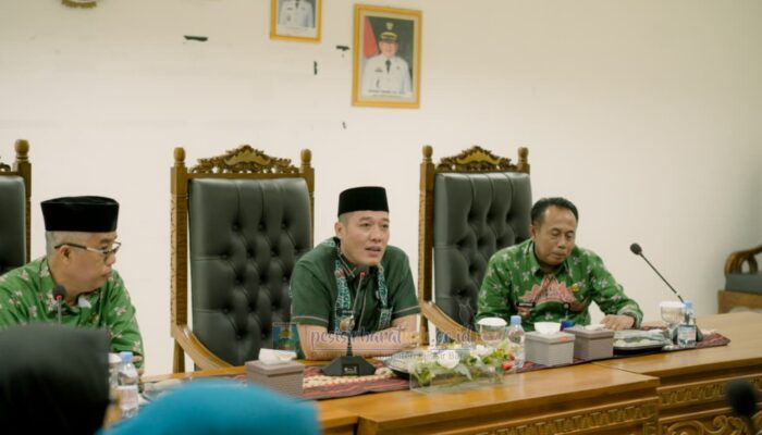 Terima Audensi Tenaga Medis Pesisir Barat, Ini Kata Dedi Irawan 
