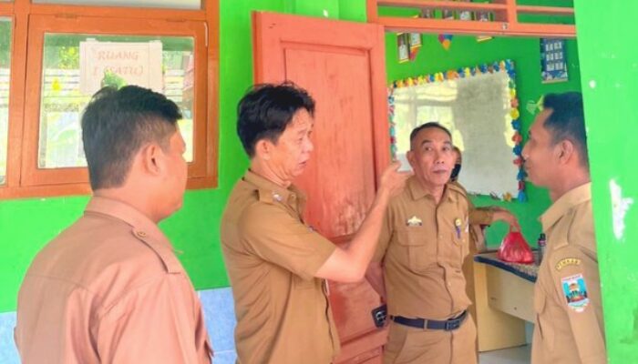 Dorong Pemerataan Akses Pendidikan, Kadisdikbud Pesisir Barat Tinjau SMP Negeri 3 Krui