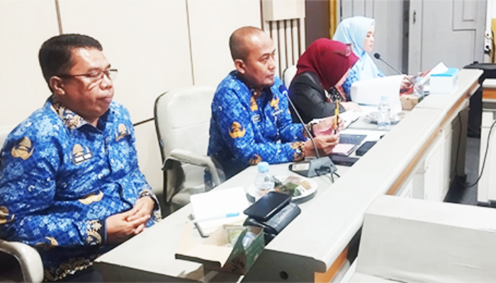 Plt. Kepala Bappeda Buka Rakor Program  Penanggulangan Angka Kemiskinan dan Stunting