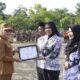 Peringati Hardiknas 2026, Pemkab Way Kanan Berikan Penghargaan kepada 5 Guru Teladan