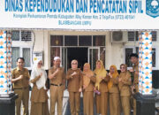 Bupati Ayu Tinjau Disdukcapil Way Kanan, Pastikan Layanan Adminduk Gratis dan Optimal