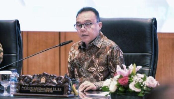 DPR RI Tetap Bahas RUU Saat Reses