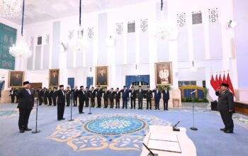 Presiden Prabowo Lantik Kepala BGN dan Pimpinan URI