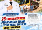 Pemasangan Tiang Listrik Mulai Berjalan di Way Terusan, Warga Apresiasi Dukungan Plt. Bupati Lampung Tengah